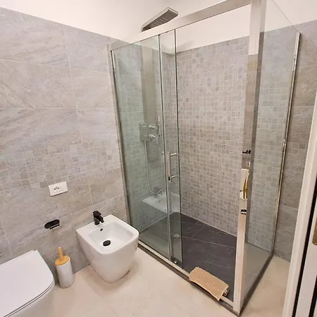 Luxury Jacuzzi Escape Poetto - By Domorent Apartamento Quartu SantʼElena