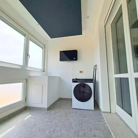 Luxury Jacuzzi Escape Poetto - By Domorent Apartment
